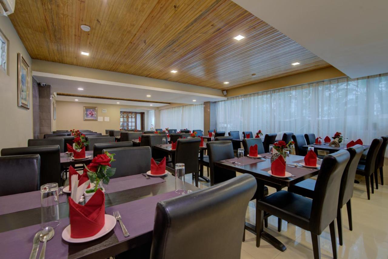 Central Courtyard Boutique Hotel Siliguri Buitenkant foto